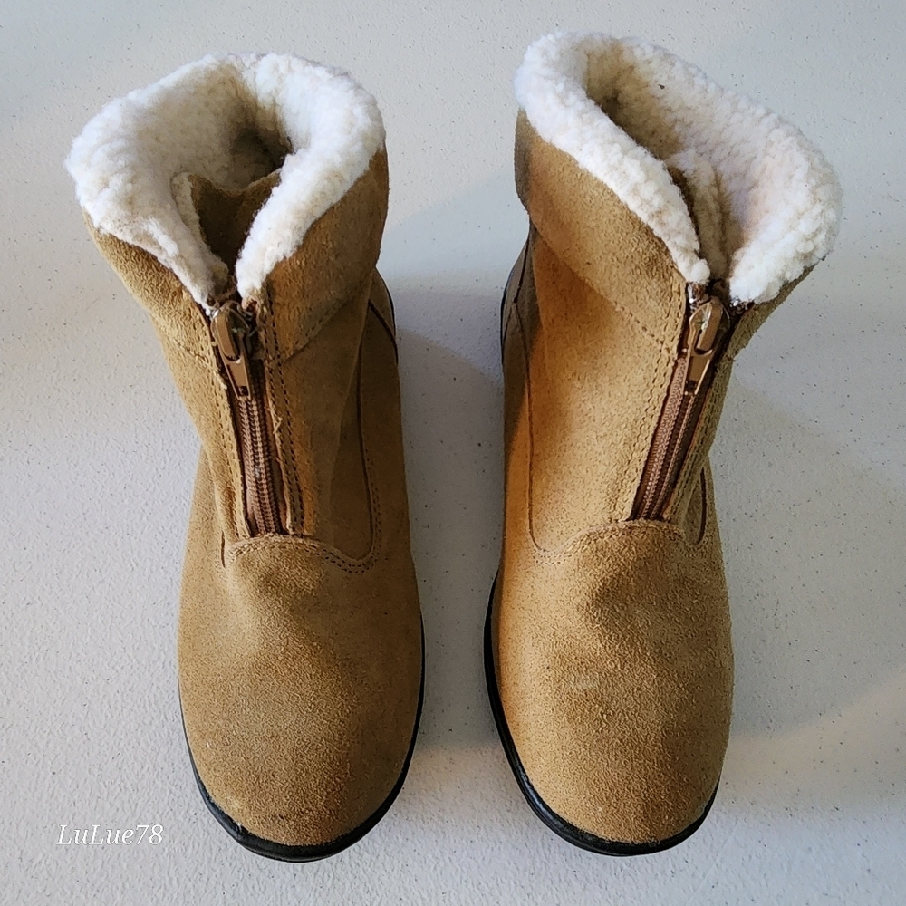 The Tog Shop Tan Suede Women's Zip Boots 6M